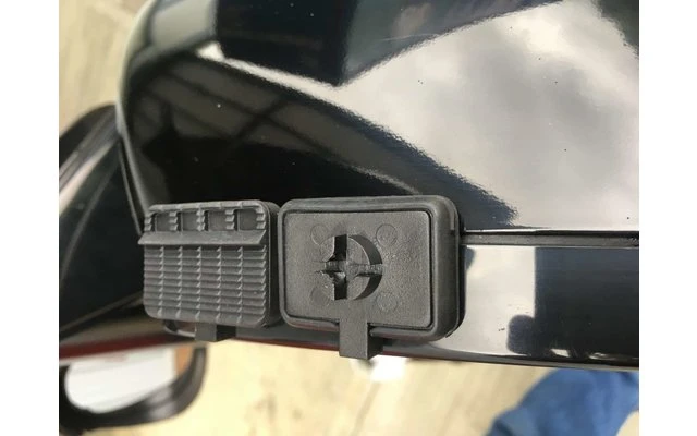 Milenco Aero LR Pads Clamps Per Specchi Esterni Set Di 4 Per Land Rover Discovery 2014 In Poi 3 Milenco Aero LR Pads Clamps Per Specchi Esterni Set Di 4 Per Land Rover Discovery 2014 In Poi